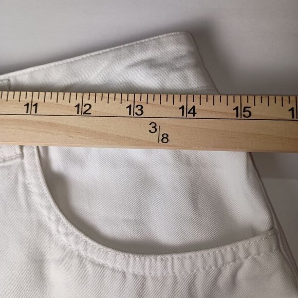 Caribbean Joe Women's White Bermuda Shorts with Patch Pockets Jean Style Size 8 - Picture 6 of 11